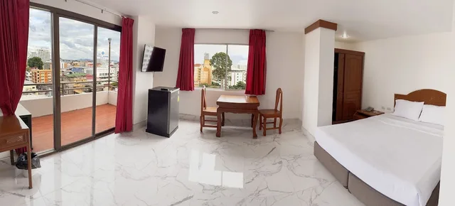 غرفة غراند بسرير كينج، Highfive Hotel 1/4