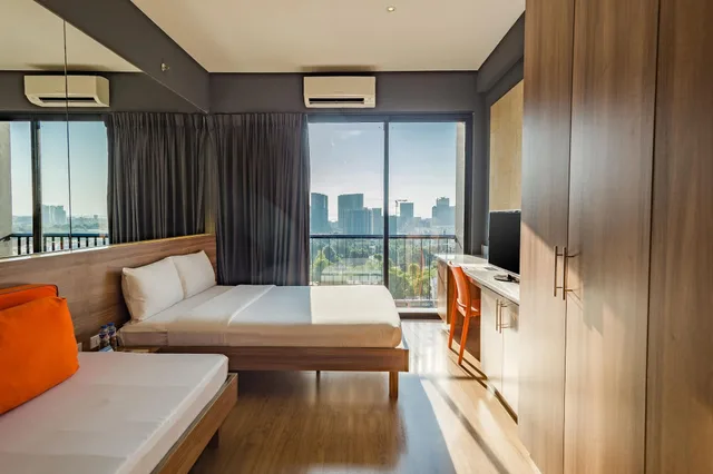 Room, Queen Bed, Balcony, Azumi Boutique Hotel 2/10