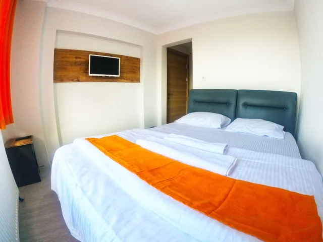 Room, Queen Bed, Ankara Otel Evren 1/4