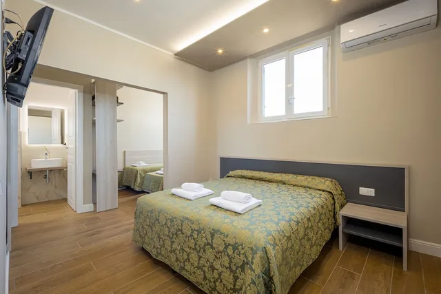 غرفة عائلية بسرير كوين وسريرين فرديين، Hotel Bijou Roof Terrace 2/10