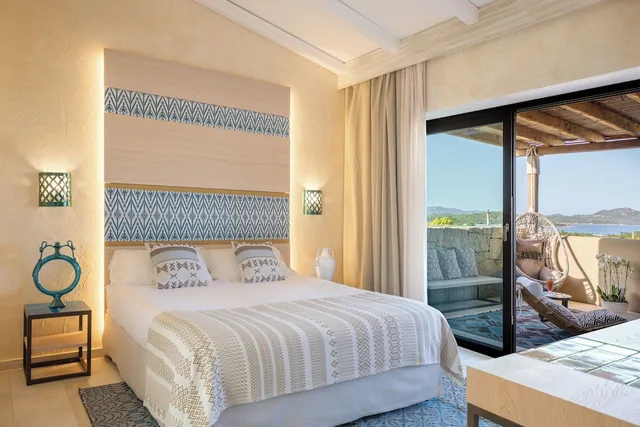 Suite, 2 King Beds, Sofa, Baglioni Resort Sardinia 2/3