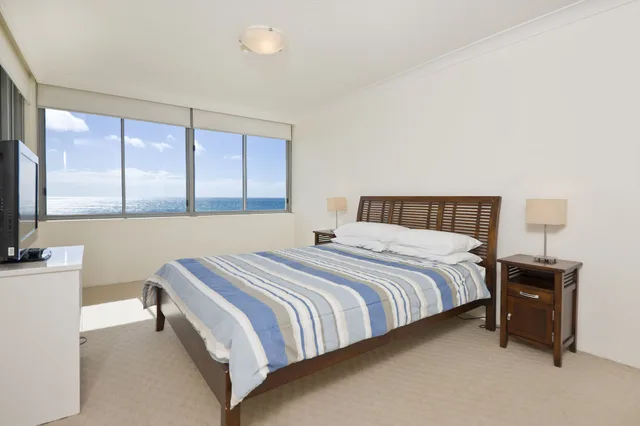 2 Bedrooms, Apartment, Queen and Twin Beds, Ocean Front, Kitchen، Berkeley on the Beach 1/6