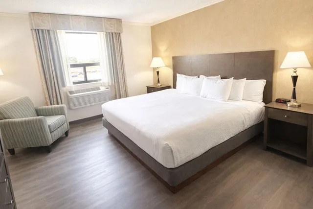 جناح بسرير كينج بحوض جاكوزي، Best Western Davison Inn 2/10