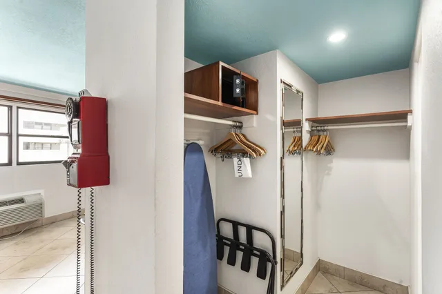 Suite, King Bed, Gulf Front, Sofa, Balcony، Plaza Beach Hotel Beachfront Resort 1/4