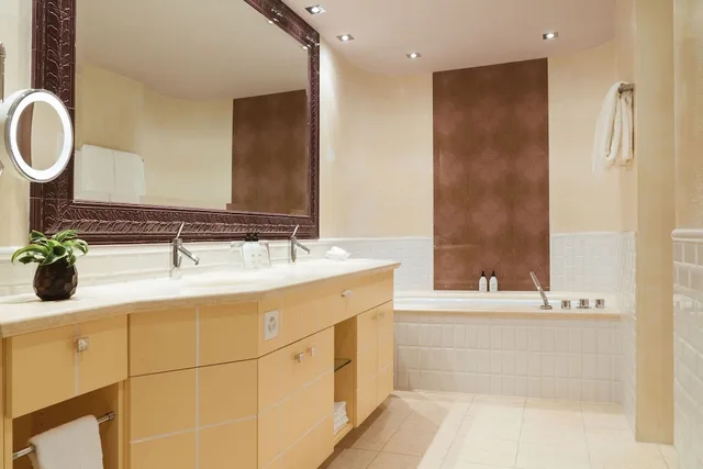 Grand, Suite, King Bed, Lake View, Sofa, Carlton Hotel St Moritz 5/6