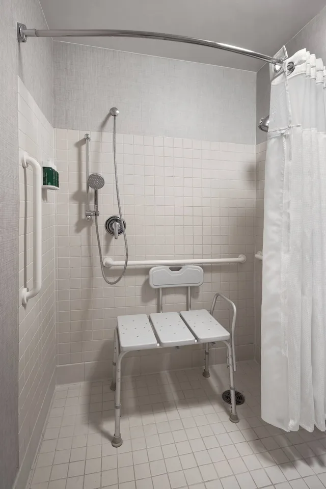 جناح استوديو بسرير كينج مع أريكة، Residence Inn Poughkeepsie 4/5