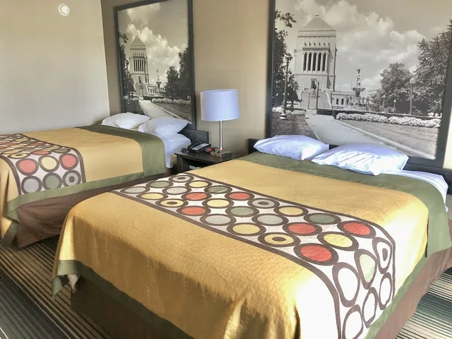 غرفة قياسية بسريرين كوين، Super 8 by Wyndham Indianapolis South 5/7