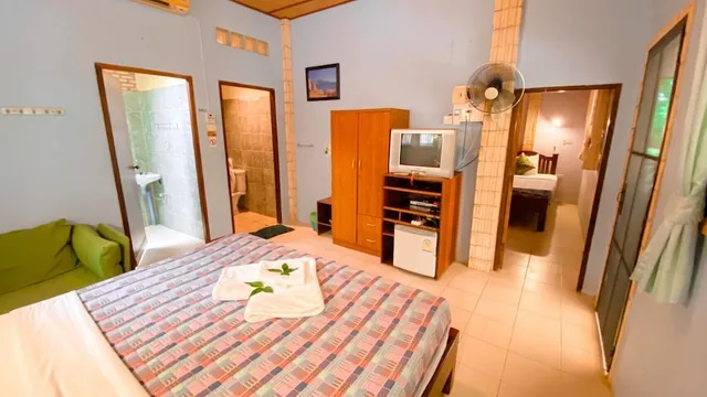 فيلا ديلوكس بسرير مزدوج وسريرين منفصلين، Faasai Resort And Spa 2/5