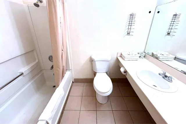 غرفة بسرير كوين لغير المدخنين، Carquinez Inn Vallejo I 80 Near Napa Valley 9/10