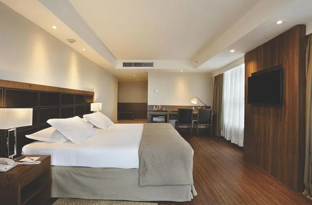 غرفة ديلوكس بسرير مزدوج، Windsor Oceanico 1/4