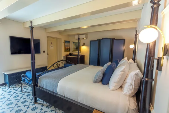 غرفة ديلوكس بسرير كينج، The Vincent Boutique Hotel, BW Premier Collection 7/10