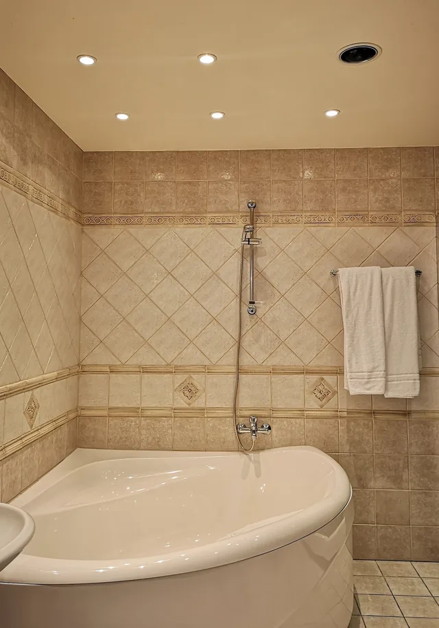 Penthouse Suite, King Bed، Amrita Hotel 4/8
