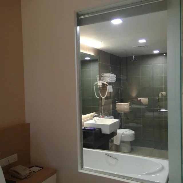 غرفة ديلوكس رباعية، Hotel Excelsior Ipoh 7/9