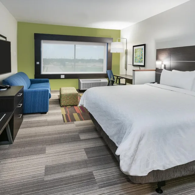 جناح بسرير كينج بغرفة نوم واحدة بحوض استحمام لذوي الإعاقة، Holiday Inn Express & Suites Bryan 2/6