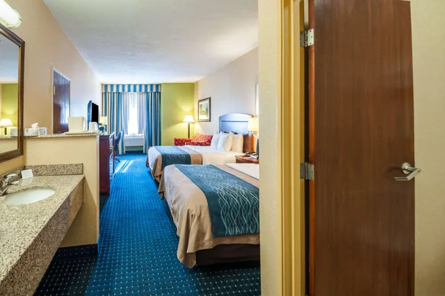 غرفة بسريرين كوين لذوي الإعاقة، Comfort Inn and Suites North East, MD 4/4
