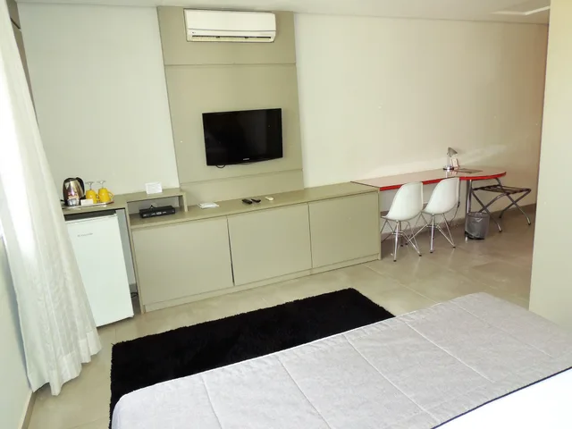 جناح بسرير كينج، Mondrian Suite Hotel 4/7