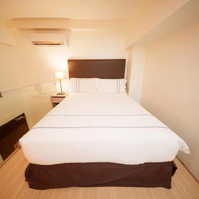 لوفت بريميير، The Mesui Hotel 3/8