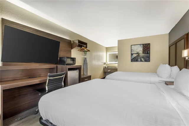 غرفة بسريرين كوين، Best Western Salisbury Plaza 2/4
