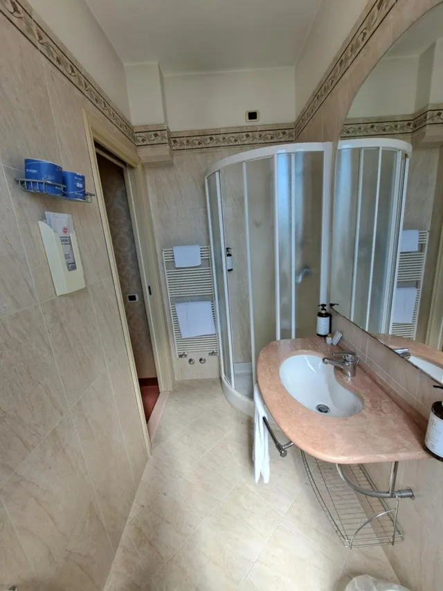 Compact، Phi Hotel Canalgrande 8/8