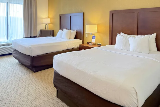 غرفة بسريرين كوين، Comfort Inn & Suites Rogersville 2/10
