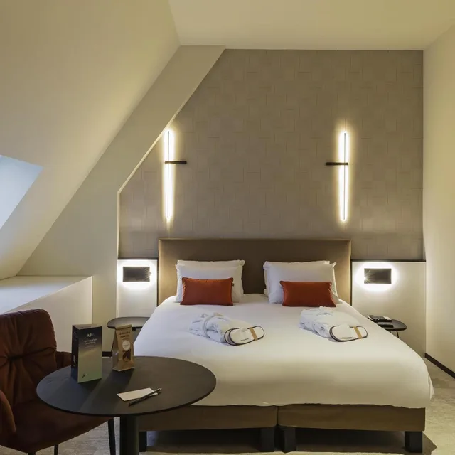 جناح جونيور بسرير كينج بإطلالة على النهر بشرفة بحوض استحمام، Mercure Namur Hotel 3/10