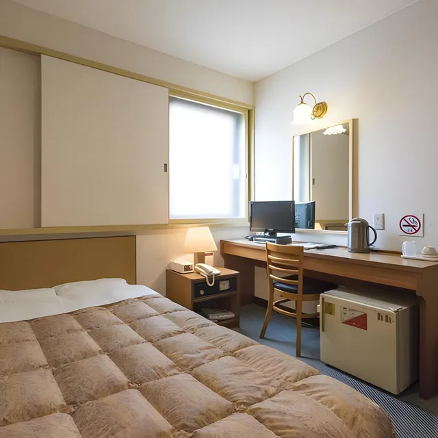 Semi Room, Budget, Semi Double Bed، Oka Hotel 1/2