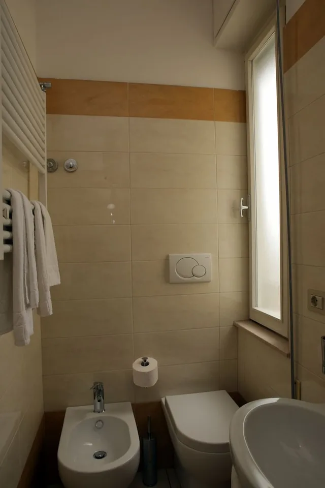 غرفة قياسية بسريرين منفصلين بشرفة، New Hotel Jolie 2/2