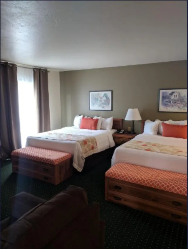 Executive, Penthouse Suite, 2 Queen Beds، Hawthorn Suites by Wyndham Green Bay 1/9