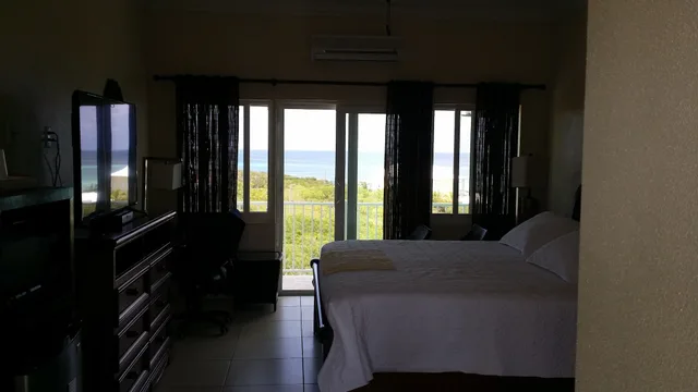 Deluxe, Studio, King Bed, Ocean View, Harbor Breeze Villas 7/9