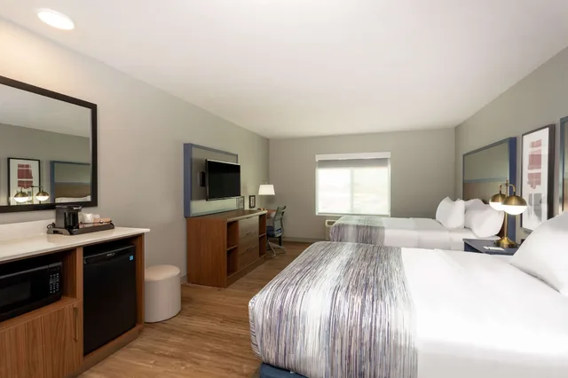 غرفة بزنس بسريرين كوين، AmericInn by Wyndham San Angelo 2/3