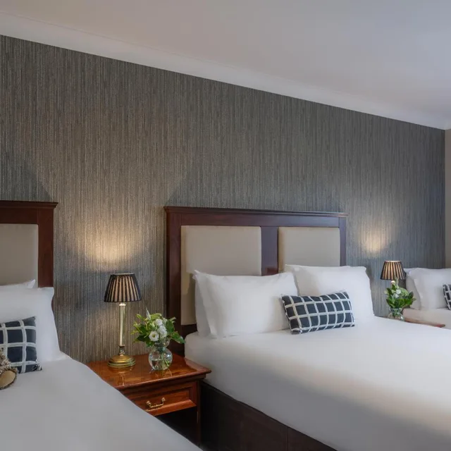 غرفة عائلية، Dooleys Hotel Waterford City 2/7