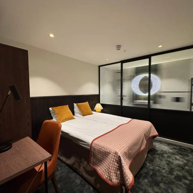 غرفة صغيرة مزدوجة، Crystal Plaza Hotel 1/10