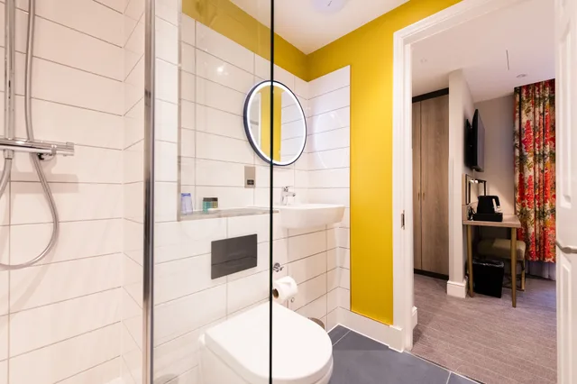 غرفة صغيرة بسرير مزدوج، Byron Hotel 7/7