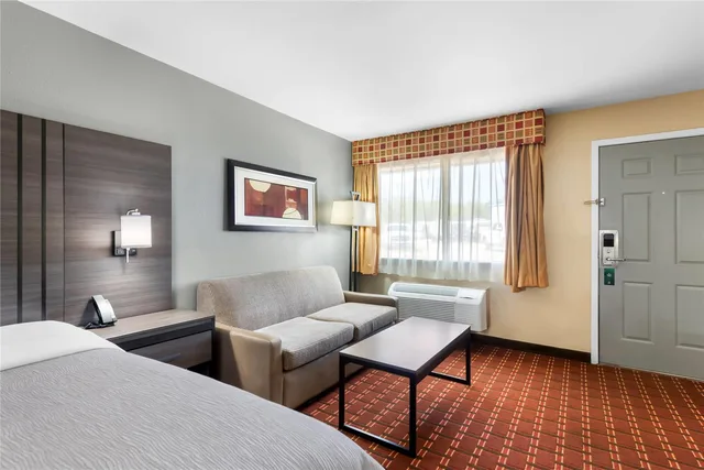 غرفة بسرير كينج، Quality Inn Marshall 3/4