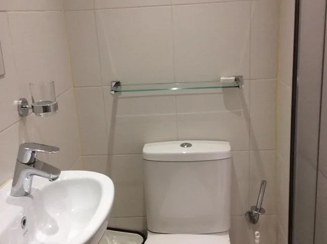 غرفة ثلاثية بحمام خاص، Central Hotel 7/8