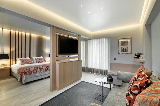 جناح عائلي بسرير مزدوج مع أريكة، Divani Palace Acropolis 1/3