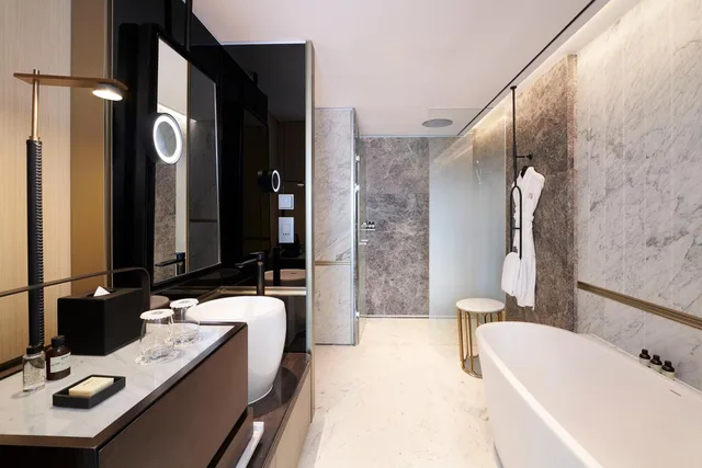 جناح بريميير بسرير كينج وسريرين منفصلين بغرفتي نوم، Fairmont Ambassador Seoul 21/23
