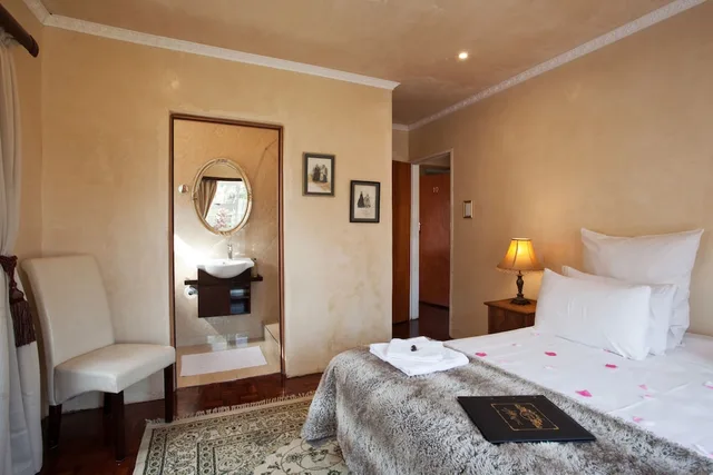Room, Twin Beds, Terrace, Goblin S Mead 1/10
