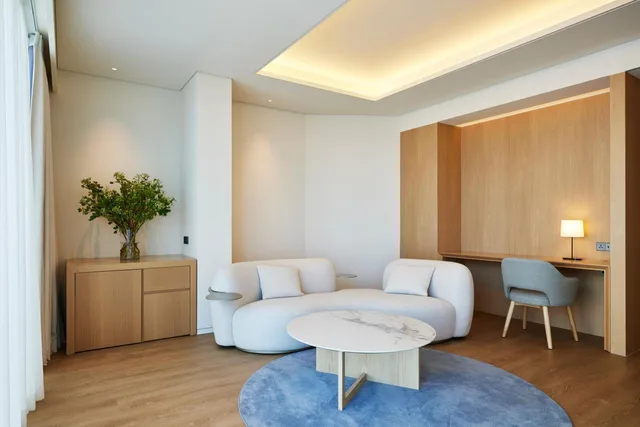 جناح جونيور بسريرين كوين، Homm Marina Sokcho 5/9