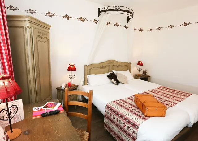 غرفة سوبيريور بسرير كوين، Inter Hotel Colmar Sud La Ferme Du Pape Hostellerie 4/7