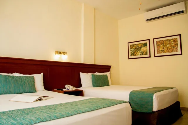 غرفة قياسية بسريرين مزدوجين، Meson de La Luna Hotel Spa 1/7