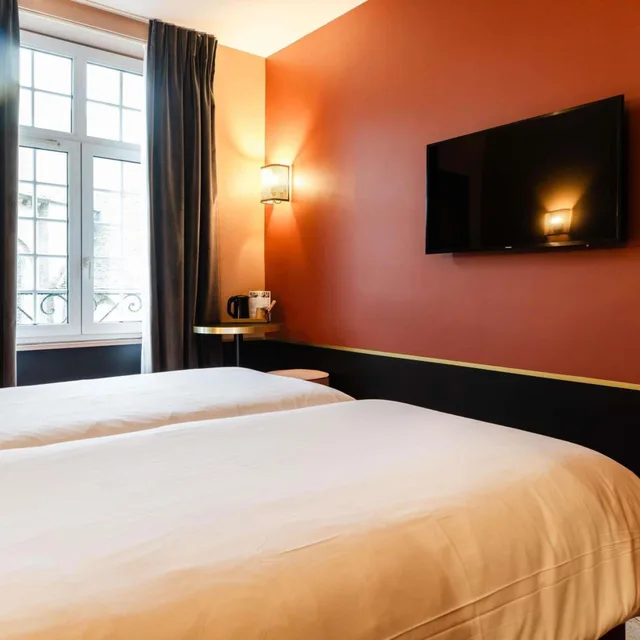 Standard, Twin Beds, City View, Hotel Mercure Roscoff Bord de Mer 2/9