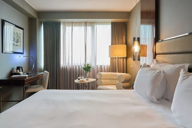 غرفة ديلوكس بسرير مزدوج، Altis Grand Hotel 6/10