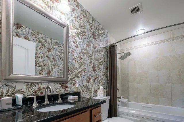 غرفة بسرير كوين، The Red Coach Inn 8/10