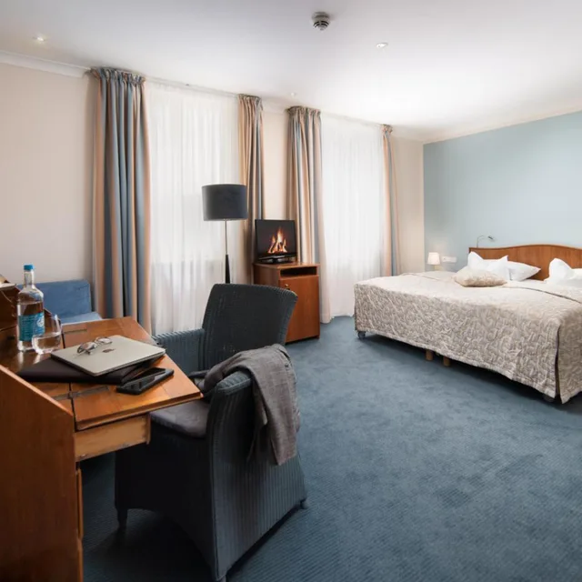 غرفة عائلية مع أريكة، Baseler Hof Hotel 10/10