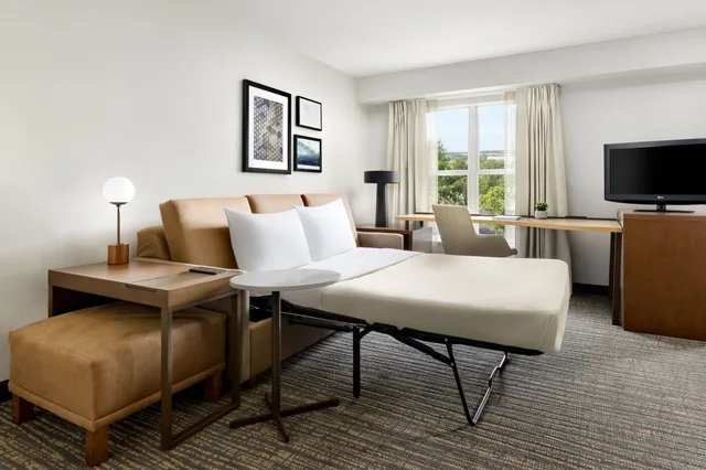 جناح بسرير كوين بغرفة نوم واحدة مع أريكة، Residence Inn by Marriott Potomac Mills Woodbridge 3/8
