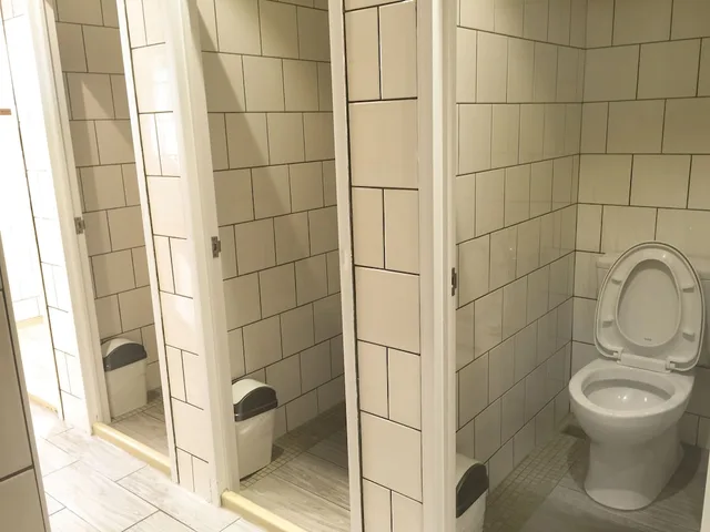 1 Bedroom, Economy, Single, Double Bed, Paper Plane Hostel 2/3