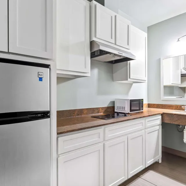 Efficiency, Quadruple، Econo Lodge Inn & Suites Channelview - Houston East 2/4