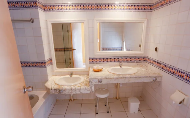 غرفة بسرير كوين بإطلالة على البحر، Al Jazira Beach 5/5