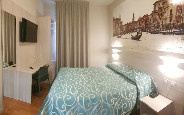 غرفة ثلاثية بسرير مزدوج وسرير فردي، Hotel Altieri 2/5